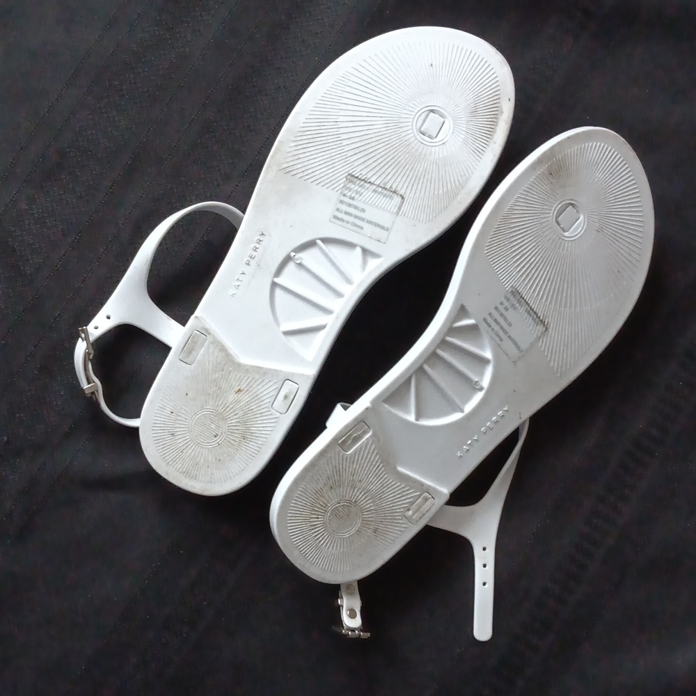 Katy Perry "The Geli" Daisy Sandals. Size US9. - Picture 3 of 4